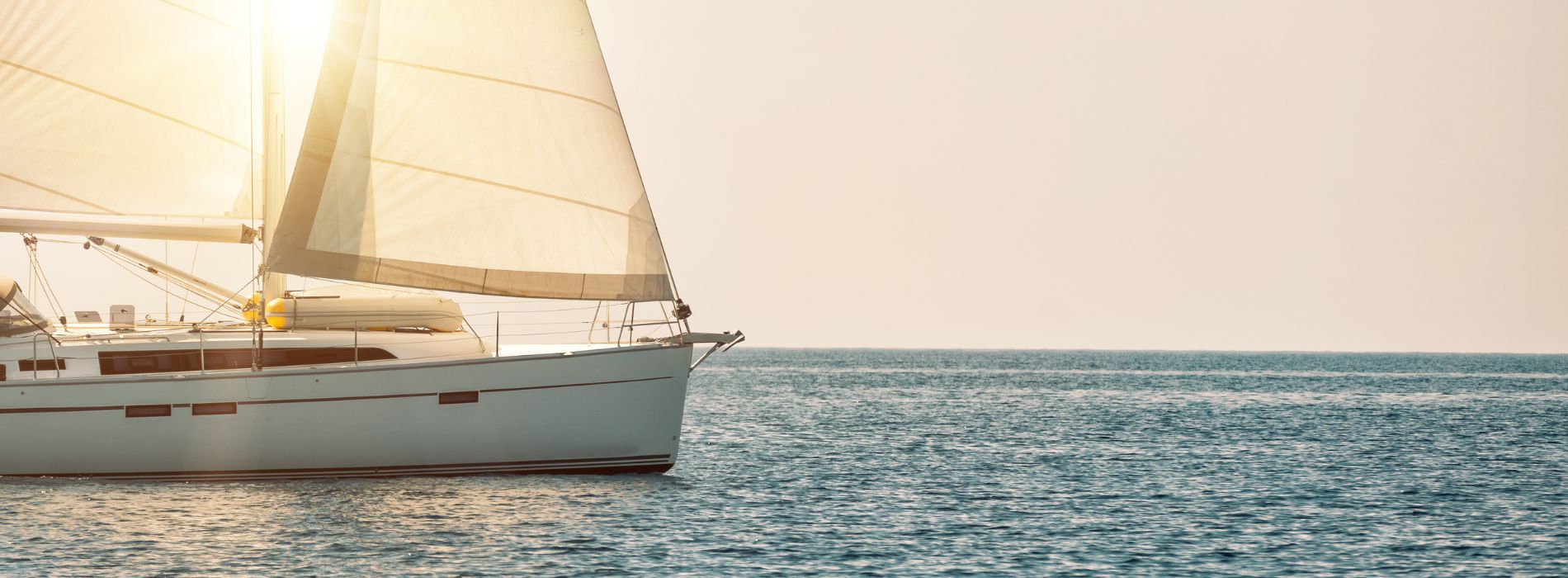 What color is sail? - Madeinsea©