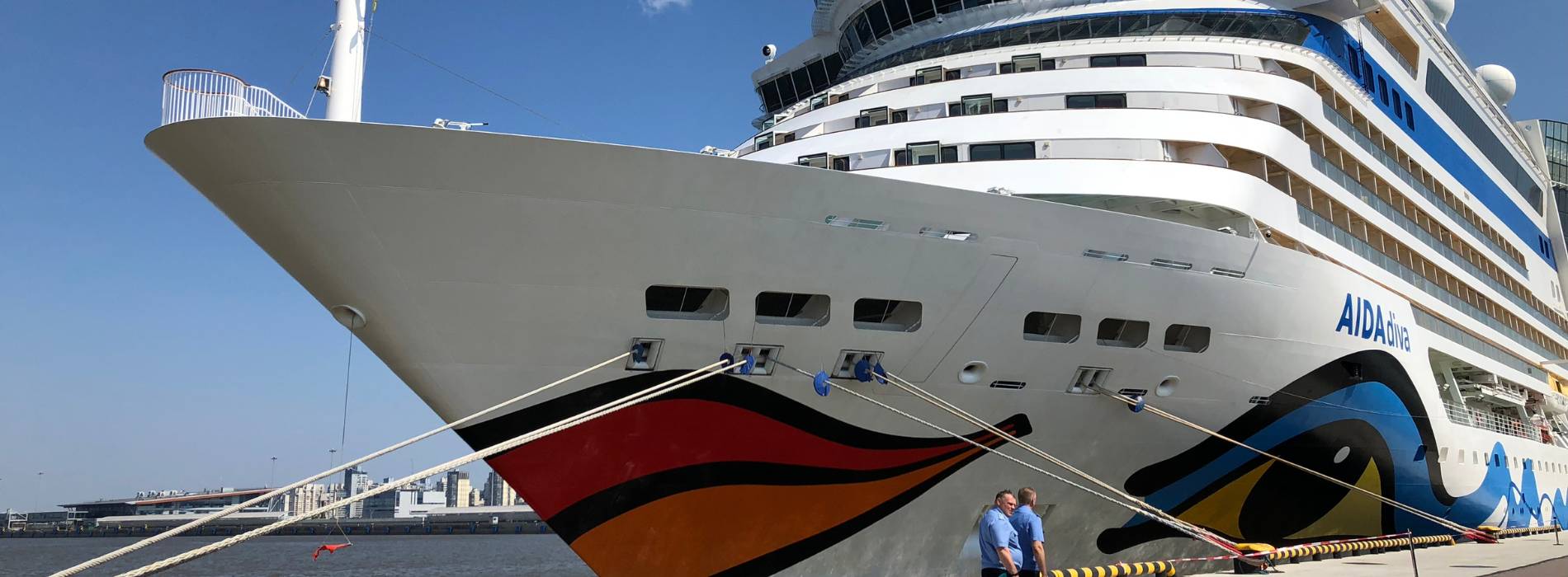 Where do cruise ships dock in corfu? - Madeinsea©