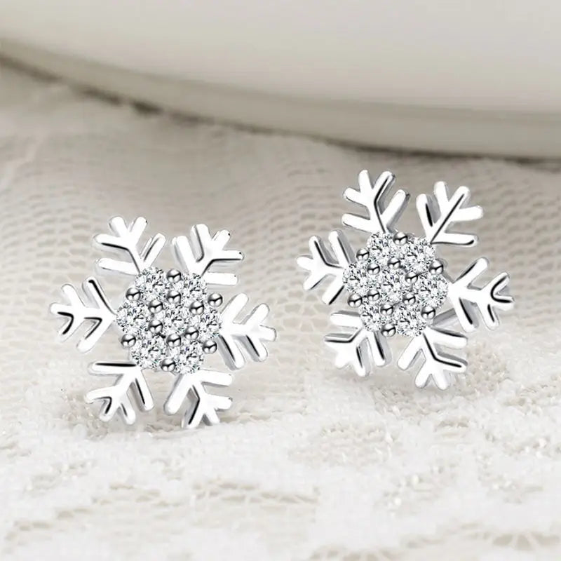 S925 Silver Earrings Female Sweet Diamond Snowflake Earrings Lovely Little Earrings Christmas Earrings Dainty Korean Jewelry