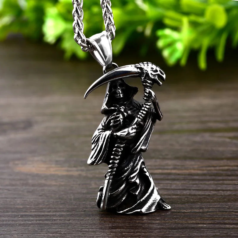Beier 316L stainless steel Classic devil skull knife men's pendant necklace punk high quality jewelry LLBP8-431P