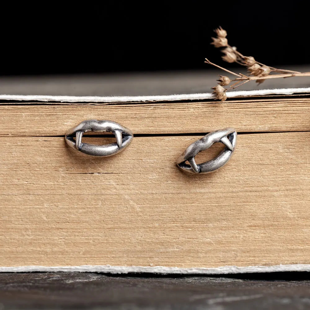 MKENDN Real 925 Sterling Silver Creative Retro Vampire Lips Stud Earrings Trendy Street Punk Style For Men Women Gothic Jewelry