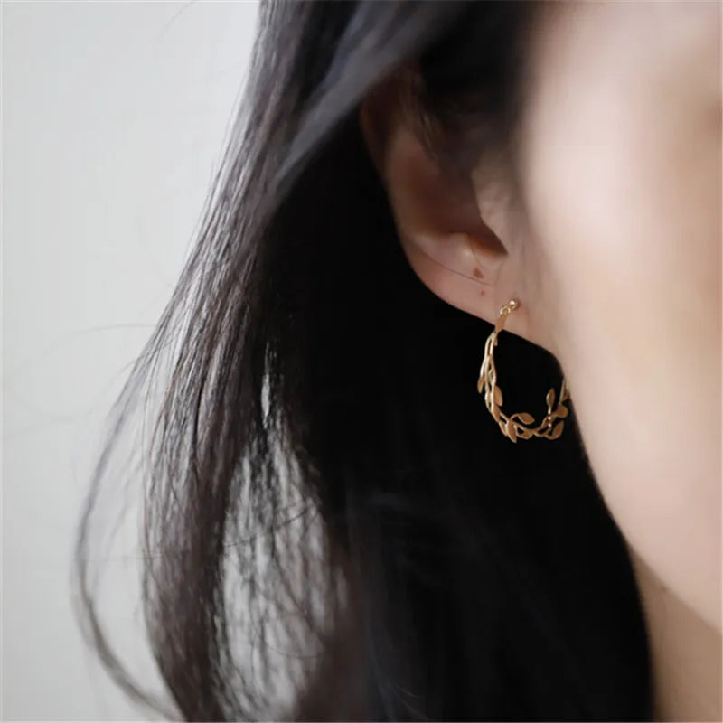 925 Sterling Silver French Simple Wrapping Olive Leaf Earrings Women Elegant Noble Wedding Jewelry Accessories Gift