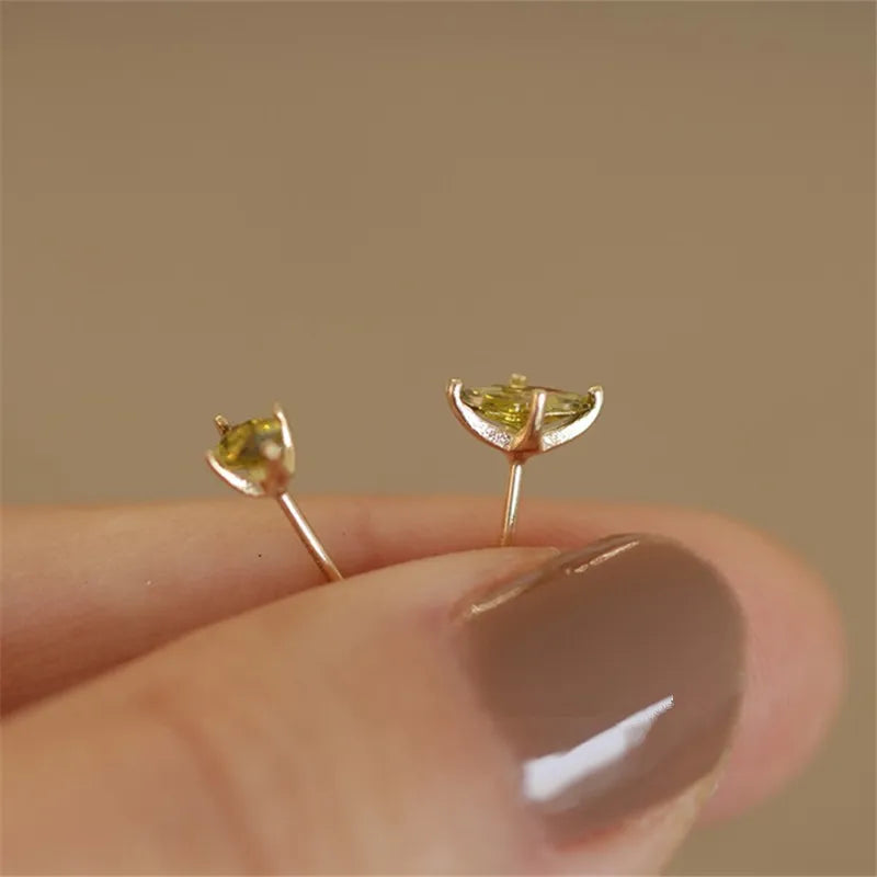 Ohrringe aus 925er Sterlingsilber, 14 Karat Gold, schlichte, frische olivgrüne Zirkonia-Ohrringe für Frauen, Party-Schmuckgeschenke