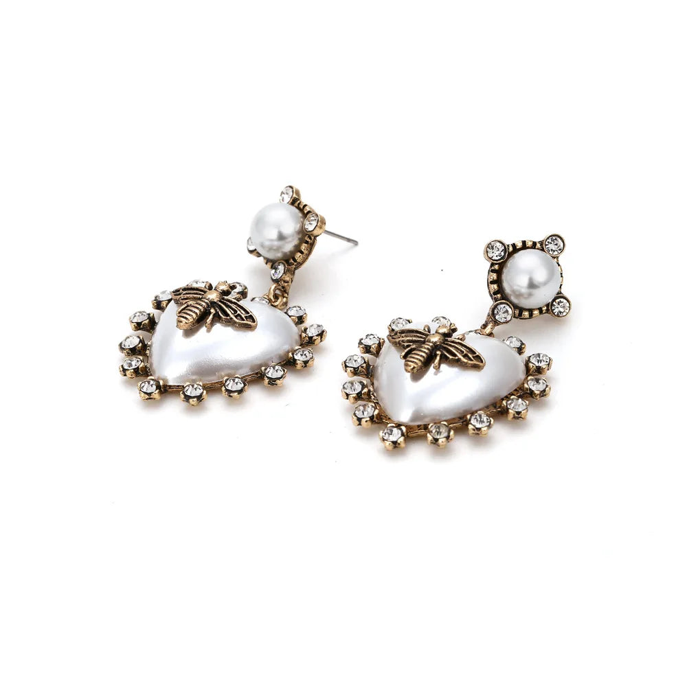 Vintage Baroque Heart-shaped Pearl Bee Earrings