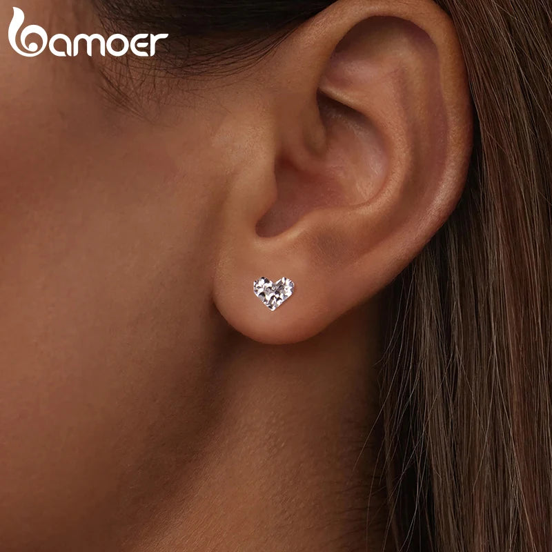 BAMOER Funkelnde, polierte Herzohrstecker, glänzende Schuppenohrringe für gestochene Finger, Damen und Mädchen, glitzernder Schmuck, Modeaccessoires