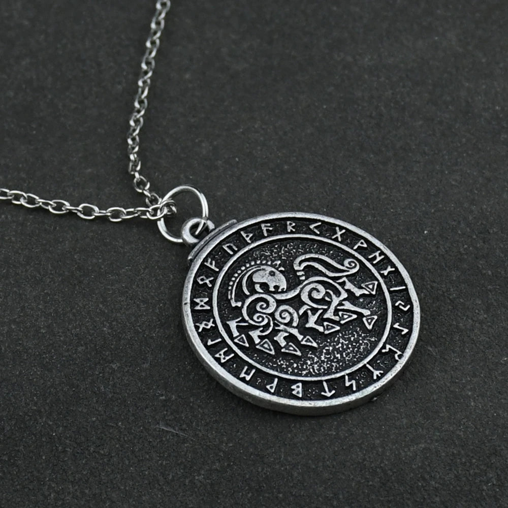 Viking warrior horse antique color Pendant Nordic Pirates war horse Necklace Vintage soldiers Norway axe Collar Jewelry