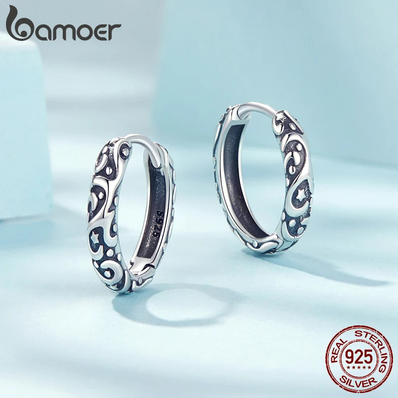 BAMOER Creolen aus massivem 925er Sterlingsilber mit Vintage-Muster für Damen, zierliche Huggie-Creolen mit Blumenmotiv, hypoallergen, trendiges Schmuckstück