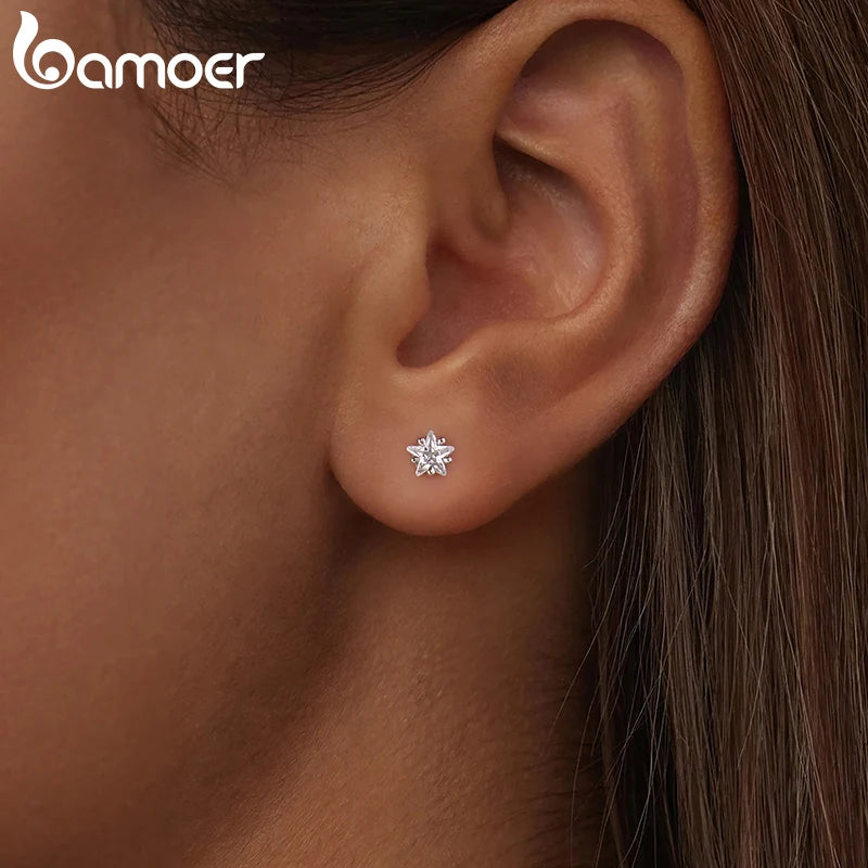 BAMOER 925 Sterling Silber Mini-Stern-Ohrstecker, hypoallergen, mit Zirkonia besetzt, Blumenohrringe für Damen und Teenager, funkelndes Schmuckgeschenk