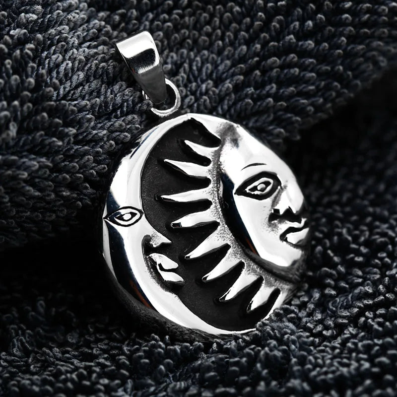 BEIER 2025 New Style Stainless Steel Moon Face Men's Necklace Sun Pendant Round Shape Fashion Jewelry
