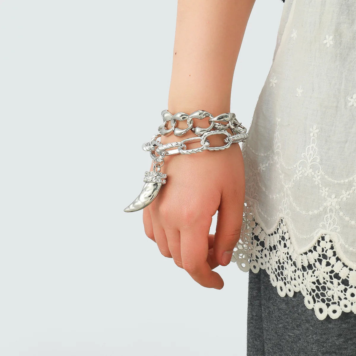 ZAA Bohemian Metal Design Animal Horn Multi Layer Summer Bracelet