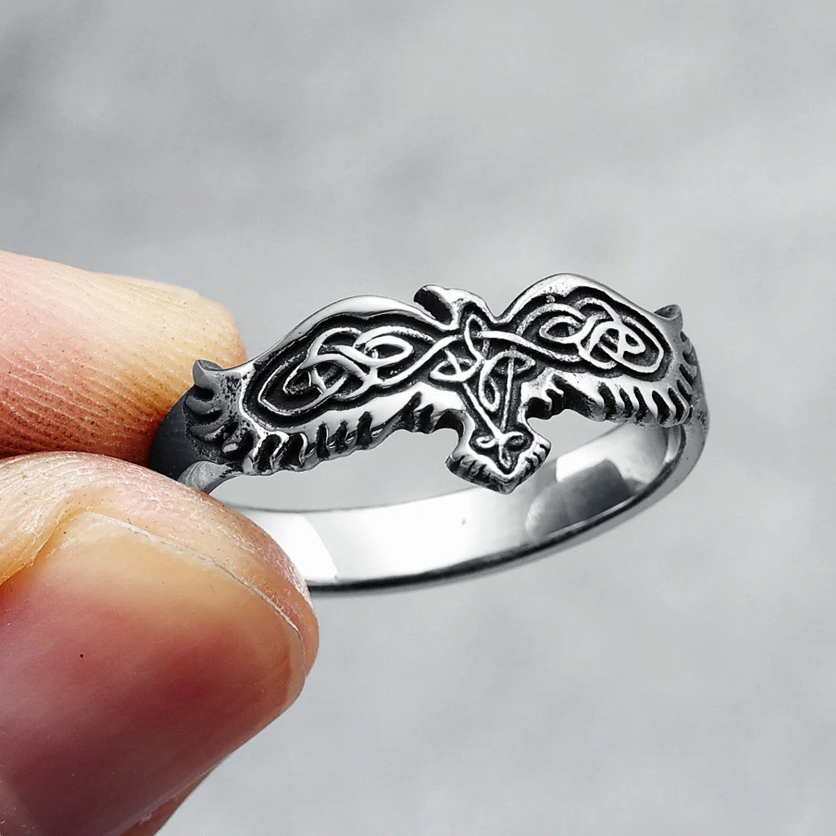 Simple Eagle Totem Ring 316L Stainless Steel Men Retro Punk Narrow Rings Rock for Biker Male Friend Jewelry Best Gift Wholesale
