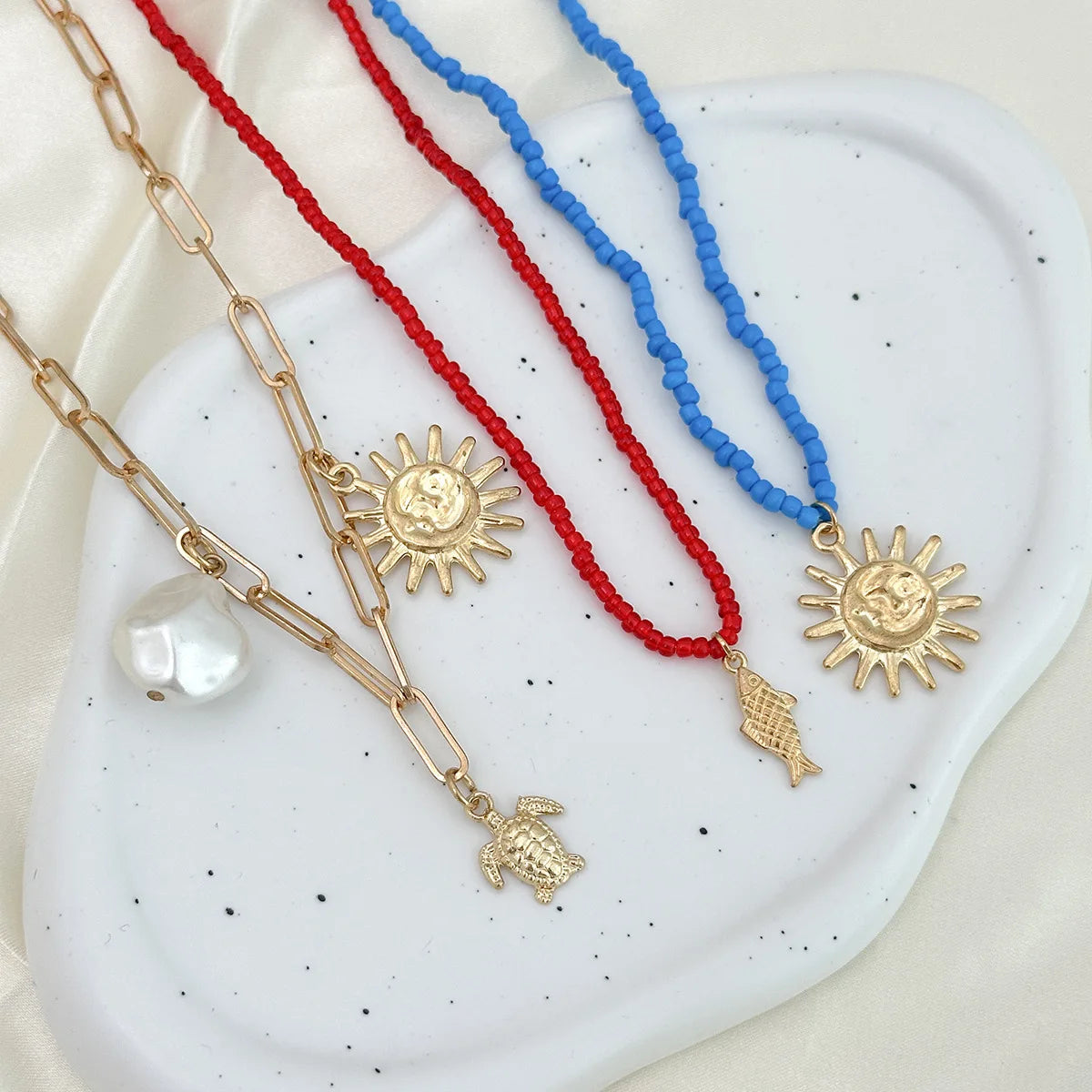 Beach Vacation Style Fish Tail Fan Shell Small Flower Necklace