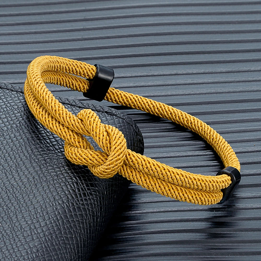 MKENDN Schwarzes Metallarmband mit quadratischem Knoten, handgefertigt, verstellbar, für Damen und Herren, Schmuckgeschenk für Paare