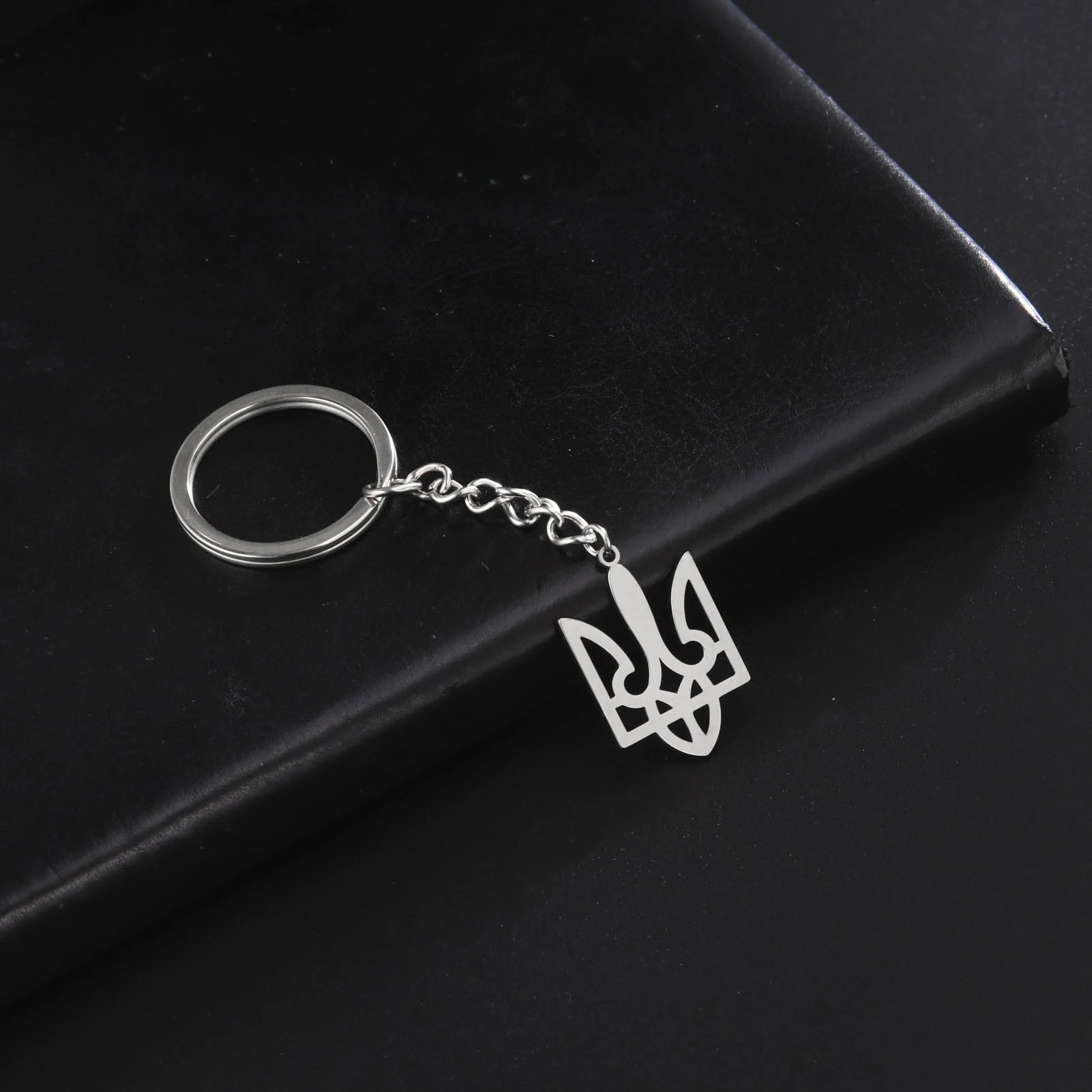 Dreamtimes New Ukraine National Logo Keychain Women's Men's Stainless Steel Pendant Accessories Jewelry Gift