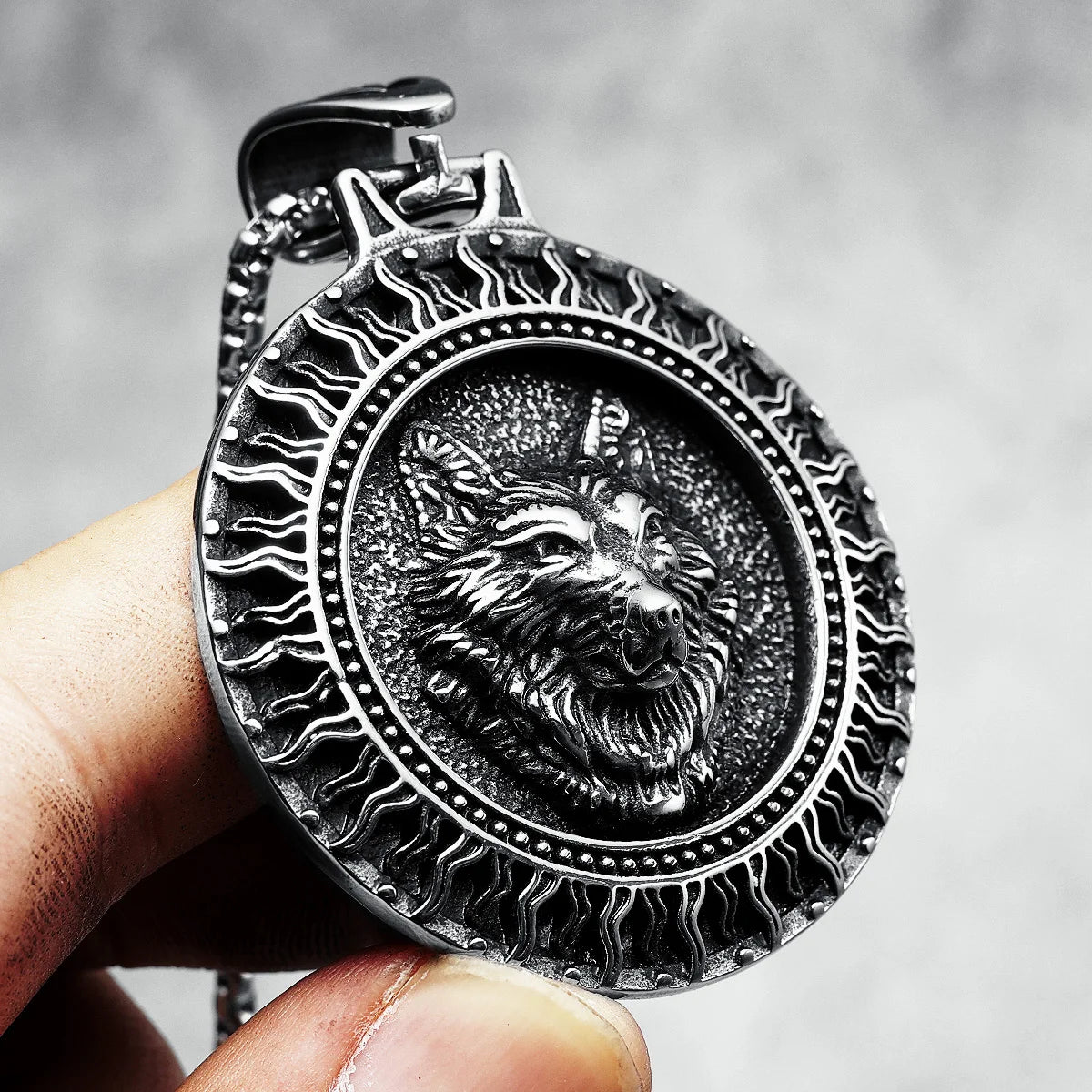 Colliers majestueux lion en acier inoxydable 316L pendentif loup sauvage pour hommes chaîne sauvage Rock Punk Rap pour petit ami bijoux masculins meilleur cadeau