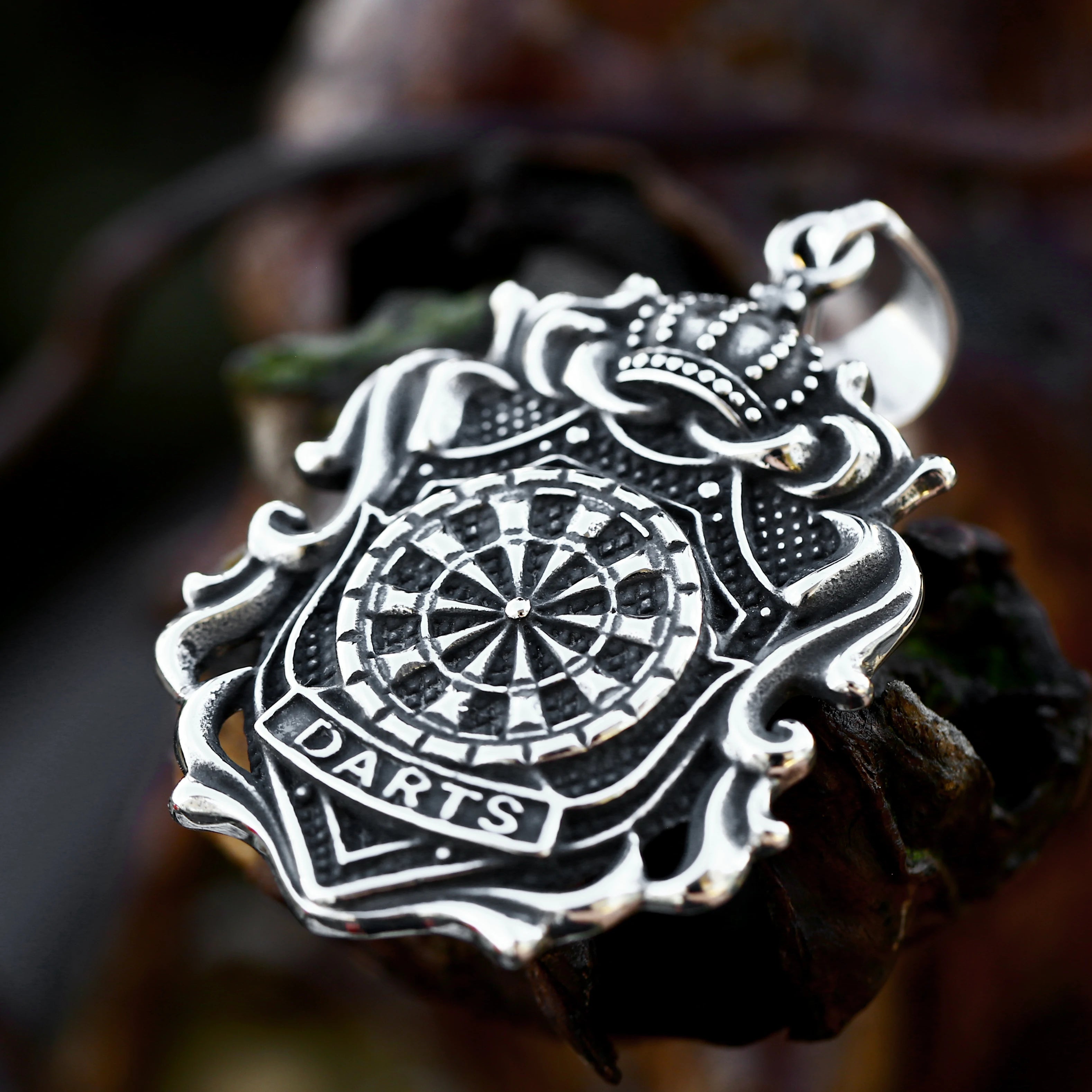 BEIER 2024 Nouveau Style Pendentif Fléchettes En Acier Inoxydable Pour Hommes Bijoux De Style Britannique Bijoux De Conception Unique