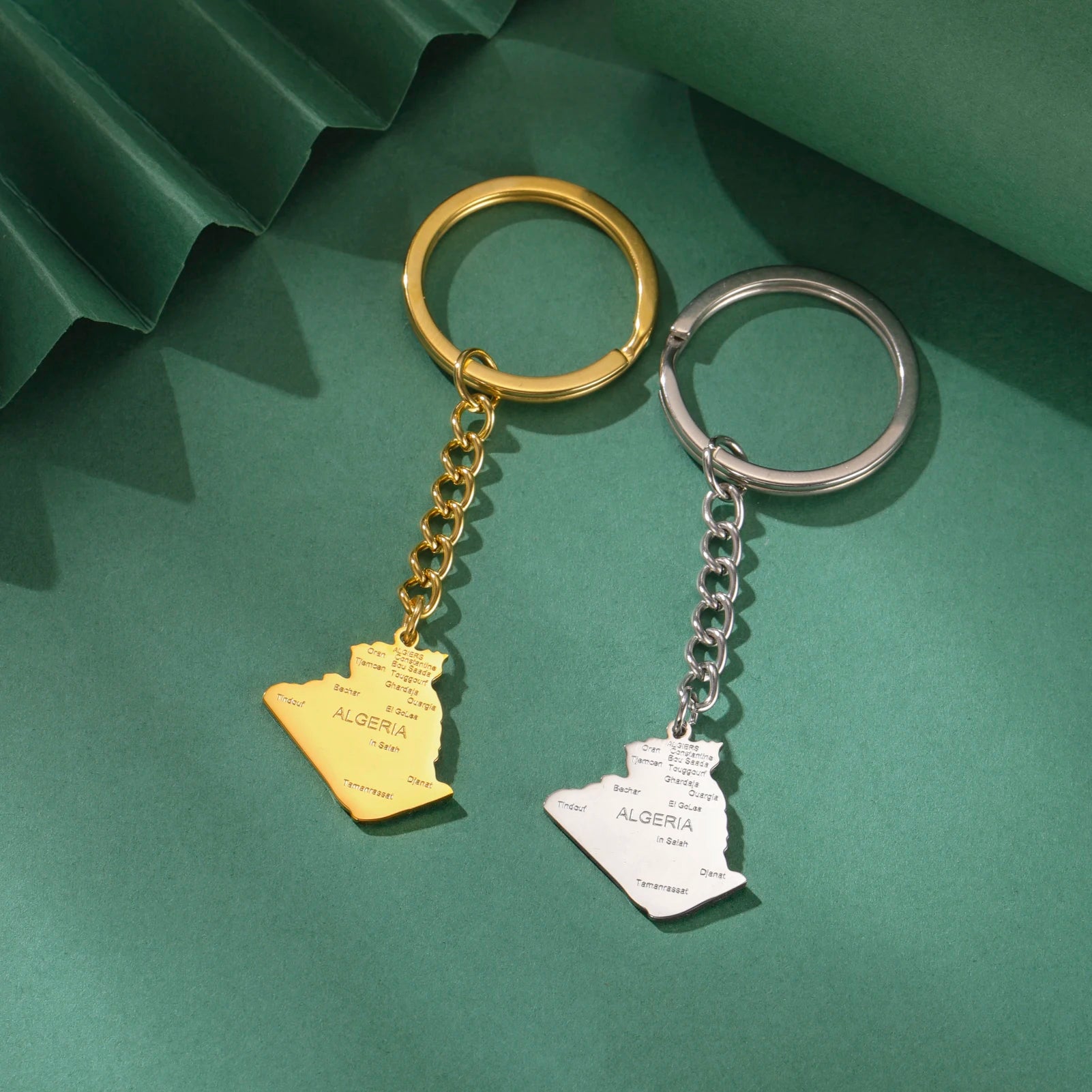 Porte-clés sculpté en acier inoxydable avec carte de l'Algérie pour femmes et hommes, clé de voiture, pays d'Afrique, bijoux cadeau