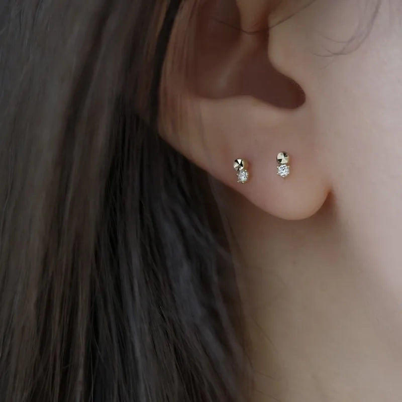 925 Sterling Silber vergoldet 14 Karat Gold Mini Facettierte Zirkon Ohrringe für Frauen Koreanischer Temperamentschmuck