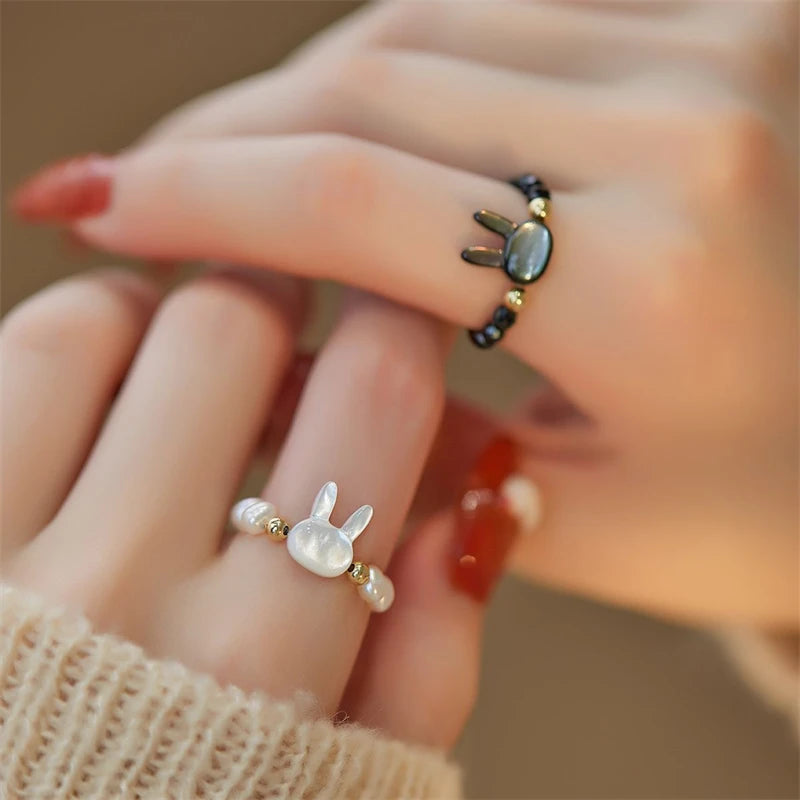 Simple Design Cute Rabbit Beaded Ring for Women Black And White Beads Animal Finger Ring Party Aesthetics Jewelry Accessories