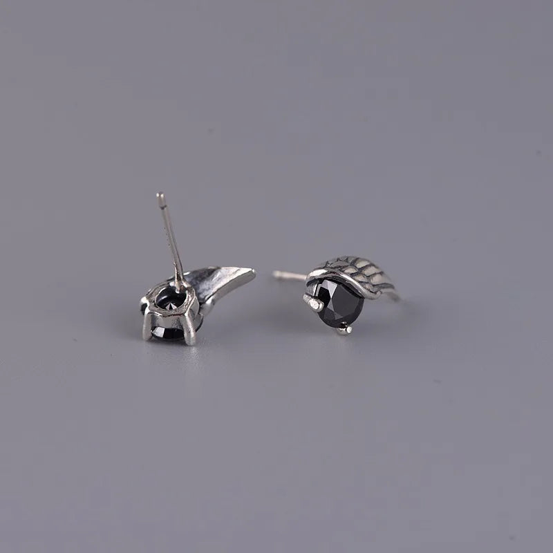 MKENDN 925 Sterling Silber Retro Feder Ohrstecker mit schwarzem Zirkonia für Damen und Herren – Persönlichkeits-Ohrschmuck im Punk-Rock-Gothic-Stil