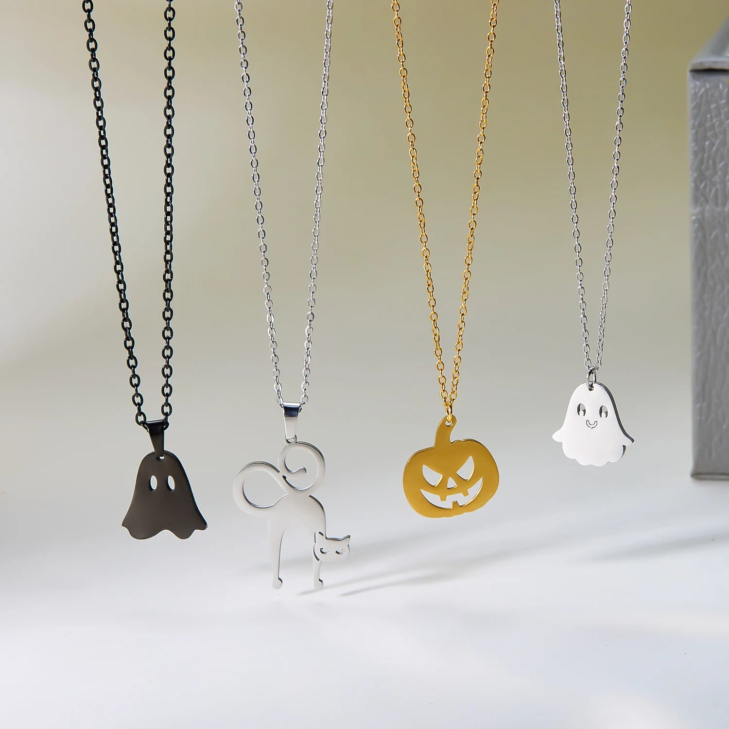 Stainless Steel Simple Personalized Ghost Pendant Necklace For Women Men Funny Pumpkin Clavicle Choker Halloween Party Jewelry