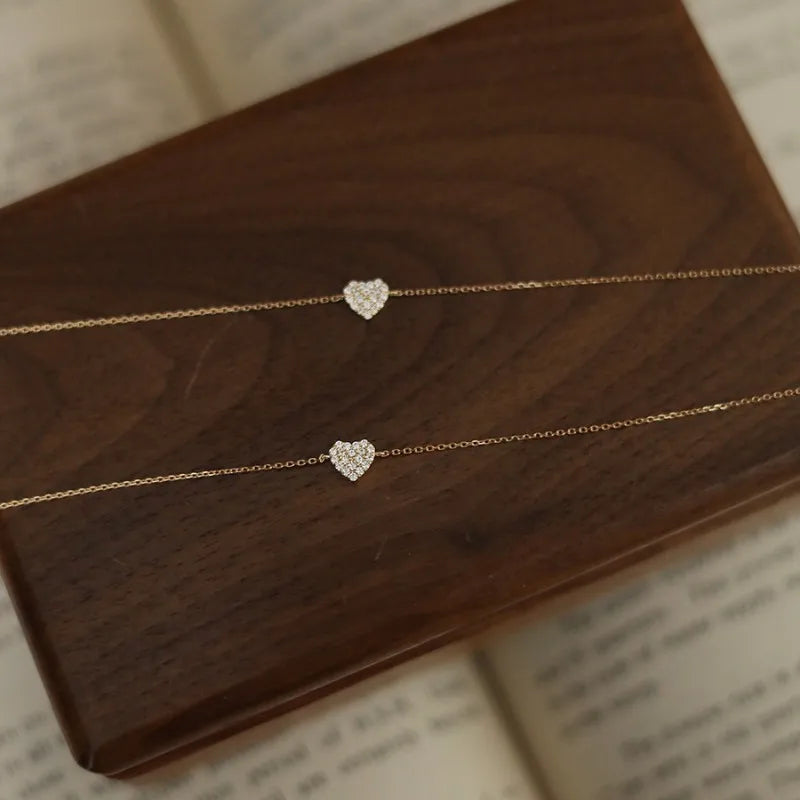 925 Sterling Silber plattiert 14 Karat Gold Pavé Zirkonia Herz Armband für Frauen Koreanischer zarter Schmuck Handgelenkschmuck