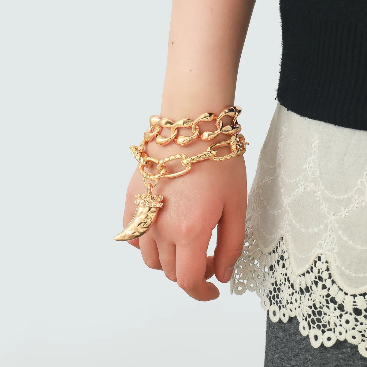 ZAA Bohemian Metal Design Animal Horn Multi Layer Summer Bracelet