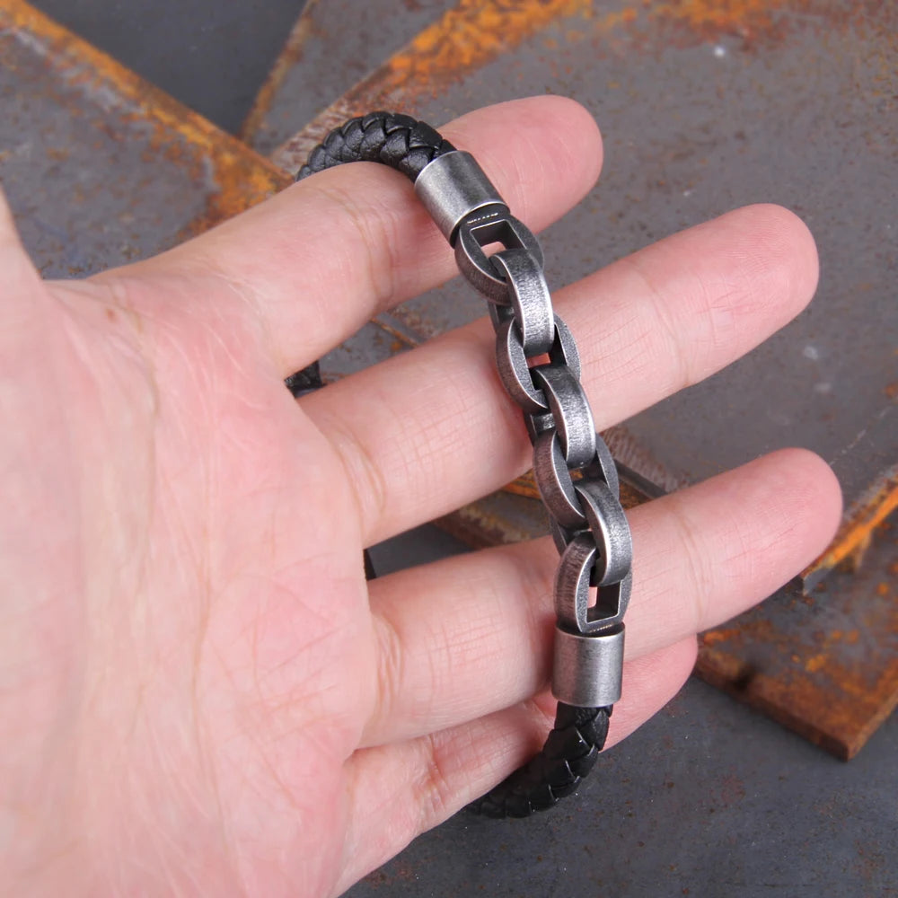 Genuine Leather Bracelet Infinity Shape Special Popular Pattern Men's Bracelet for Men Stainless Steel Jewelry Accessories Gift