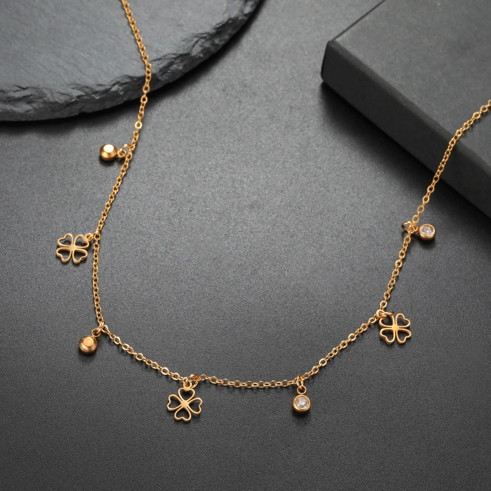 Dreamtimes Four-Leaf Clover Flower Necklace Women Zircon Chain Links Stainless Steel Jewelry Lucky Amulet Girl Birthday Gift