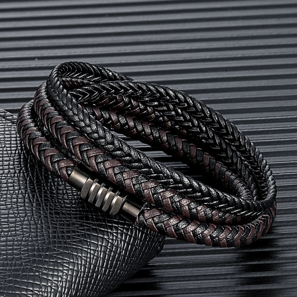 MKENDN Modische geflochtene Lederarmbänder für Herren, Punk-Stil, Edelstahl-Armreif, Schmuckgeschenk für Freunde