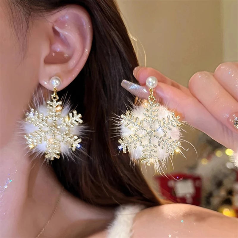 Lovely Zircon Snowflake Pearl Charm Earring For Women Christmas Flocking Hairball Bowknot Stud Earrings New Year Party Jewelry