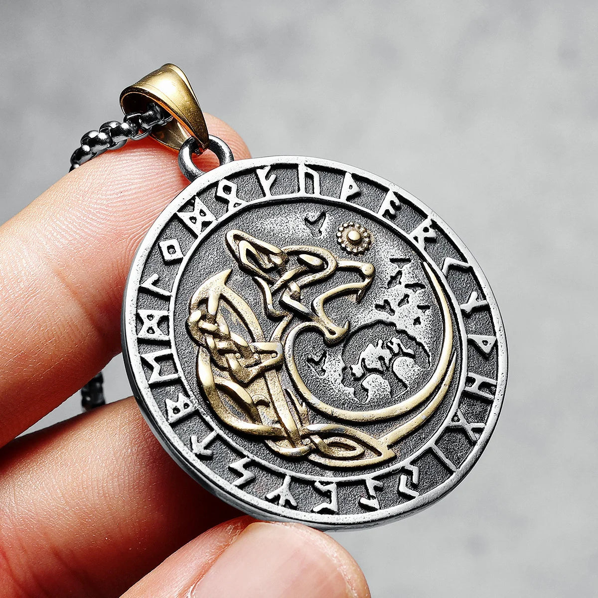Viking Wolf Men Necklace 316L Stainless Steel Nordic Myth Wild Totem Runes Pendant Chain Punk Rap for Friend Male Jewelry Gift