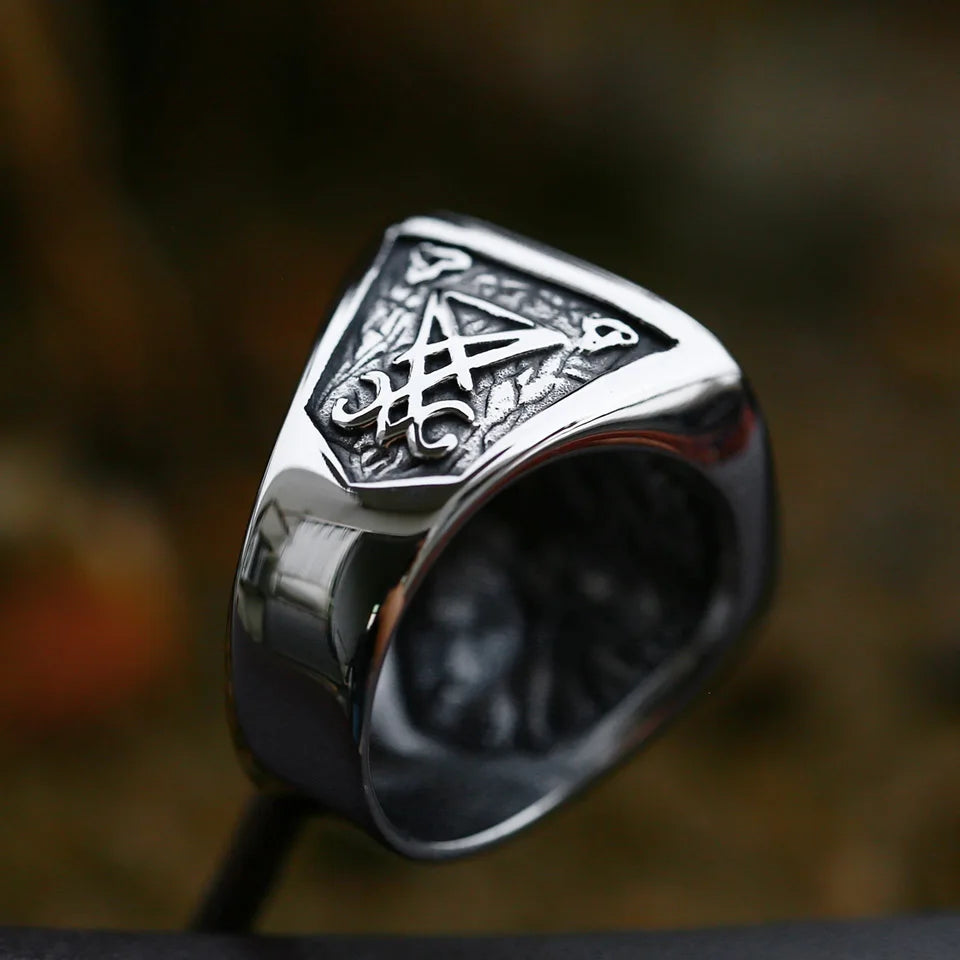 BEIER 2024 Nouvelle Arrivée Satan Bague Lucifer Signet Bague Homme Acier Inoxydable Forme Carrée Bague Bijoux Solides