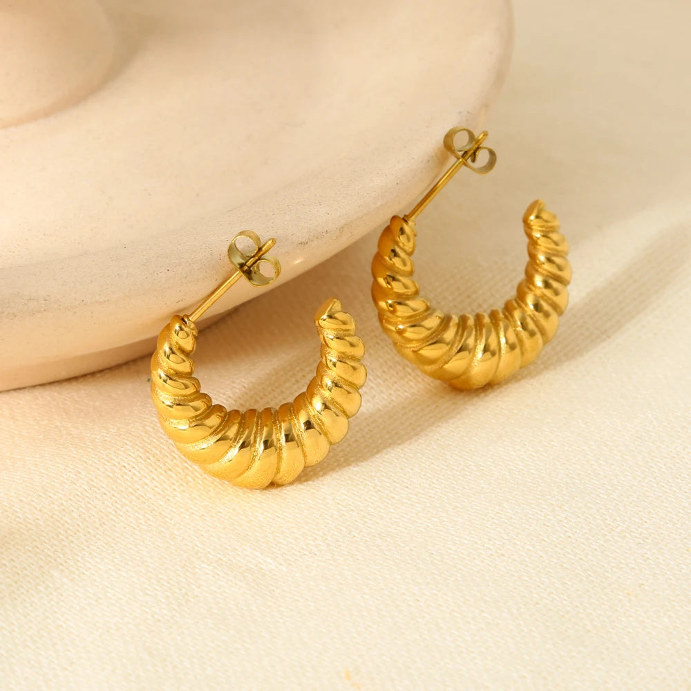 Stylish 18K Gold Plated Stainless Steel Croissant Stud Earrings for Women Waterproof Texture Hoops Party Gift
