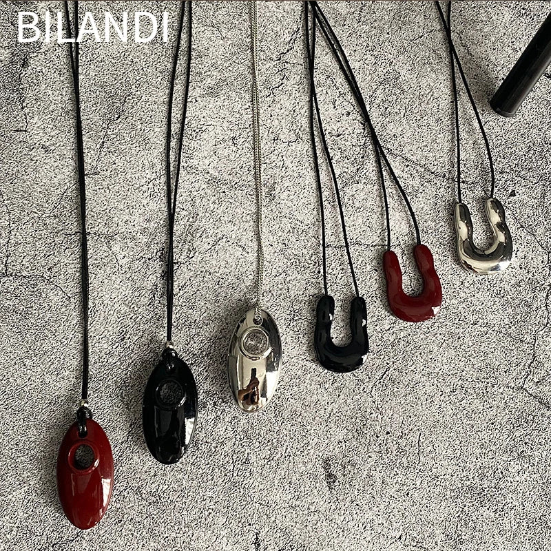 Bilandi Fashion Jewelry 2024 Nouvelle tendance géométrique ovale U pendentif collier pour femmes cadeaux de fête accessoires de conception fine
