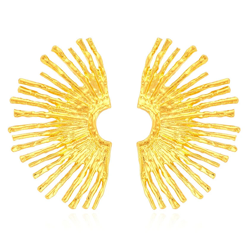 Vintage Temperament Gold Color Fan-shaped Stud Earrings for Woman