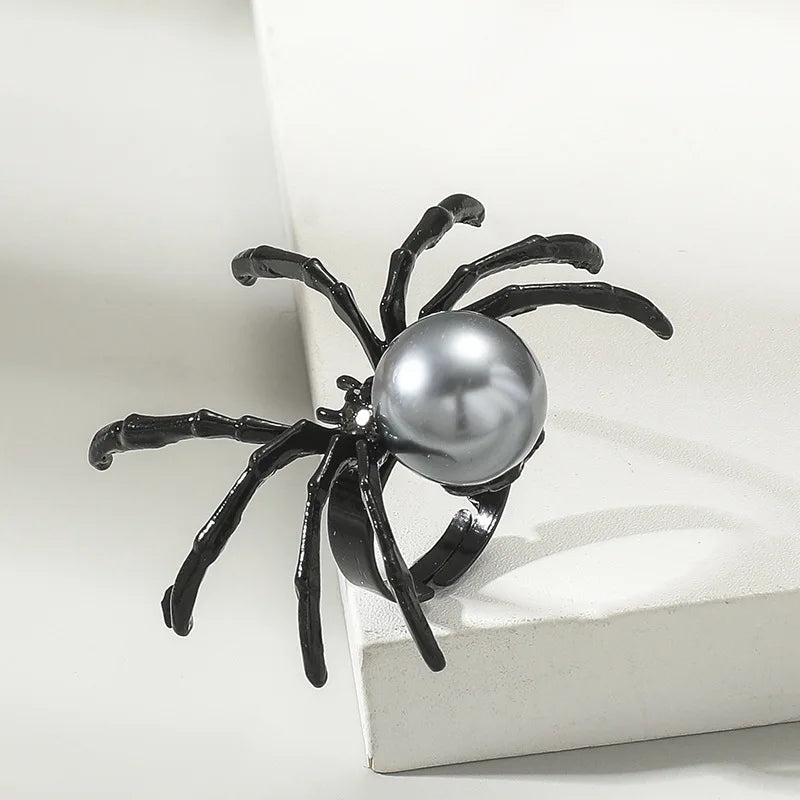 Halloween Exaggerated Spider Rings for Women Gothic Aesthetic Dark Animal Imitation Pearl Finger Ring Men Party Punk Jewelry