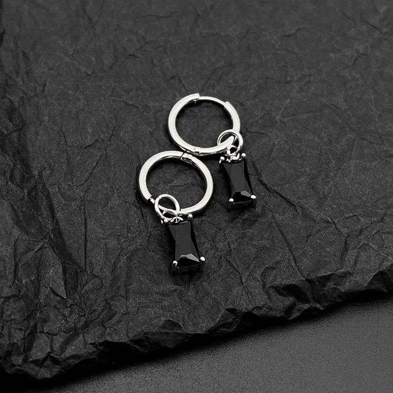 Simple Classic Black Zircon Earrings For Men Women Punk Gothic Rock Hiphop Earrings Designer Jewelry Unisex Accessories Gift