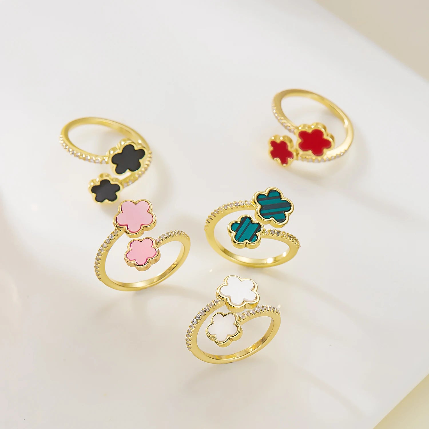 New Elegant Lucky Five Leaf Flower Ring For Women Micro Inlaid Zircon Flowers Adjustable Opening Finger Ring Romantic Jewelry