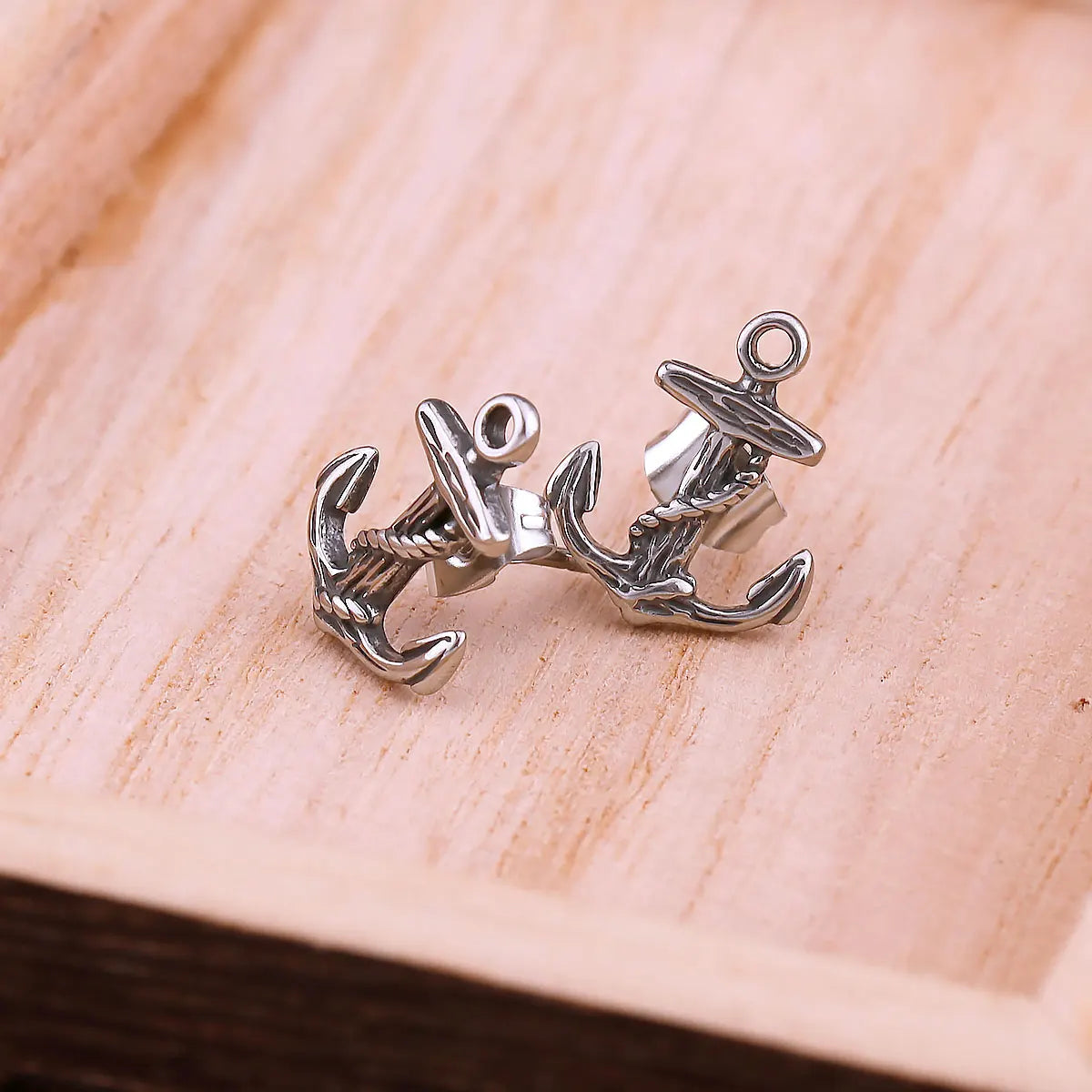 Fashion Nordic Anchor Stud Earrings For Men and Women Vintage Punk Viking Amulet Stainless Steel Earrings Hip Hop Jewelry Gift