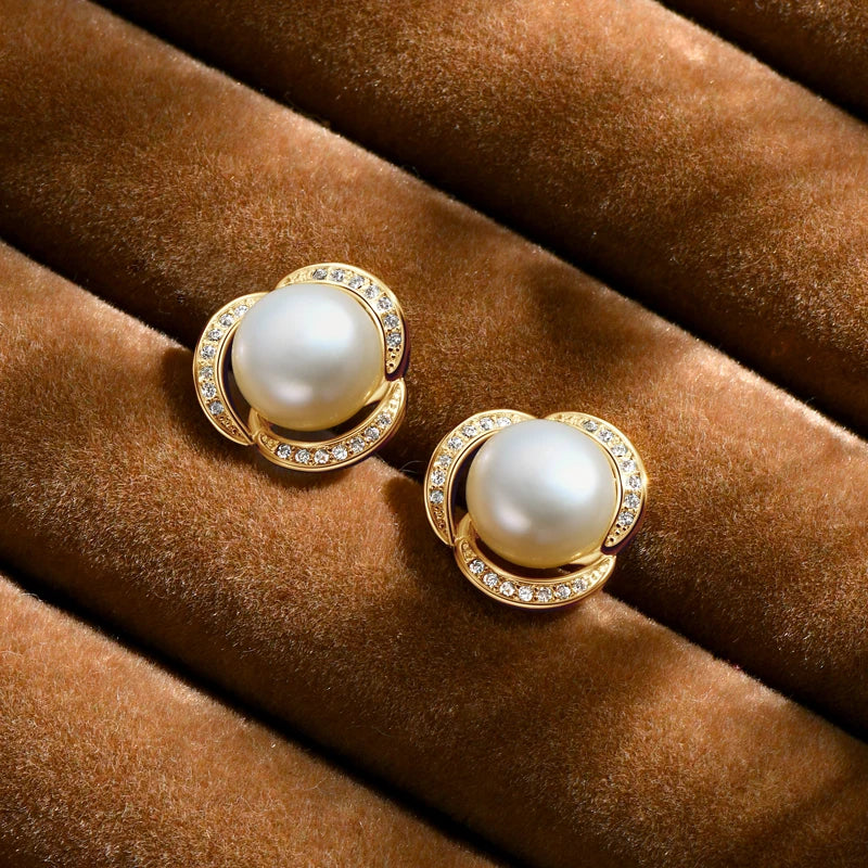 8.5-9mm White Freshwater Pearl Petal Earrings Ladies Elegant Ear Jewelry Valentine's Day Girlfriend Birthday Wedding Gift