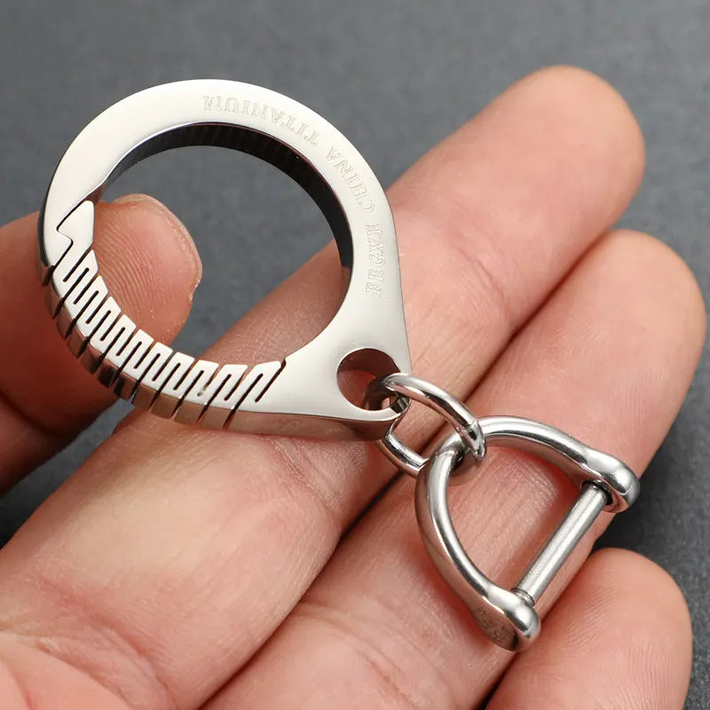 Porte-clés de voiture en titane de luxe, ultra léger, EDC, bijoux pour hommes et femmes, porte-clés, boucle en D, cadeaux pour gadgets masculins