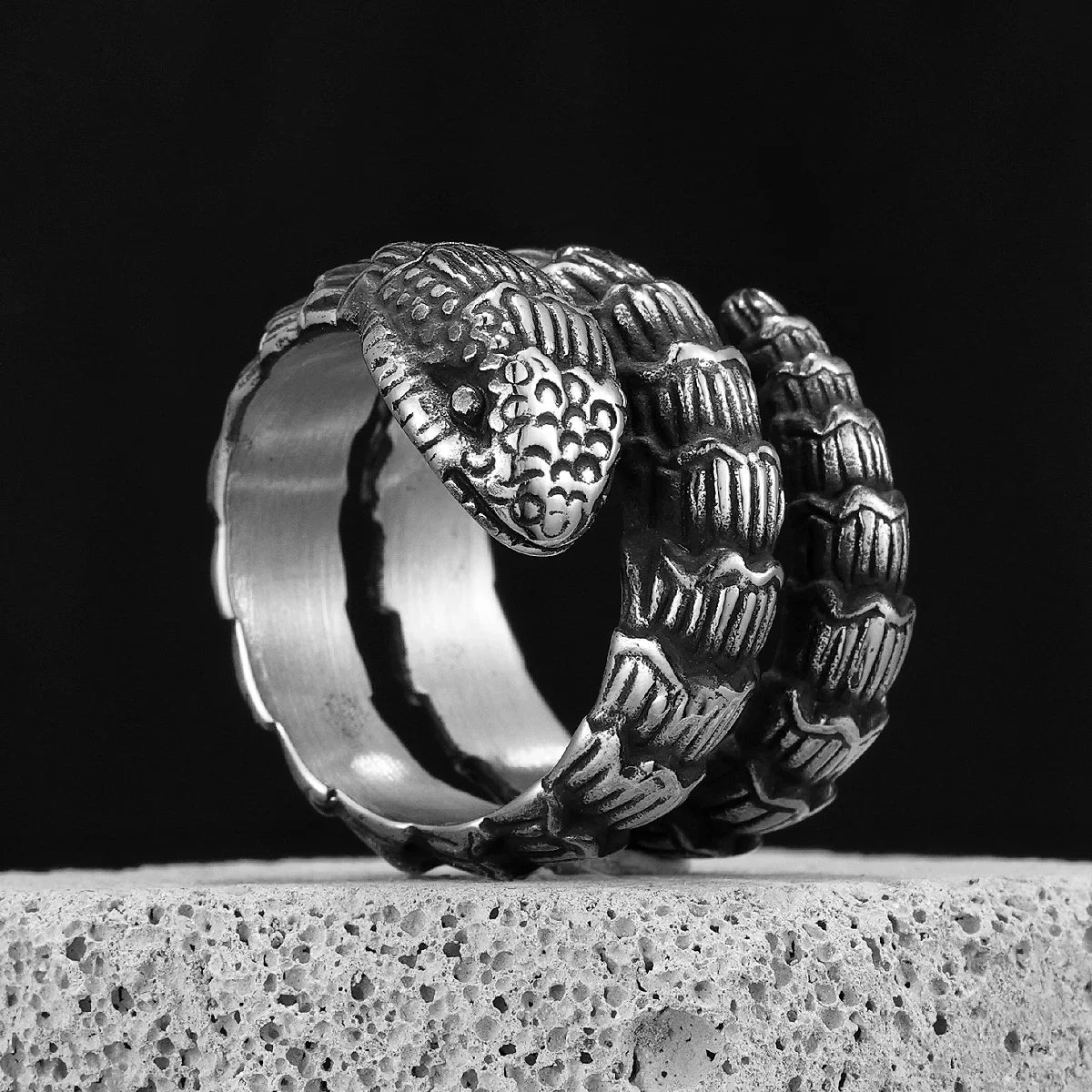 Bague en écailles de dragon et python en acier inoxydable pour homme, anneau rock punk pour cavalier, rétro, bijoux, accessoires, cadeau créatif, vente en gros