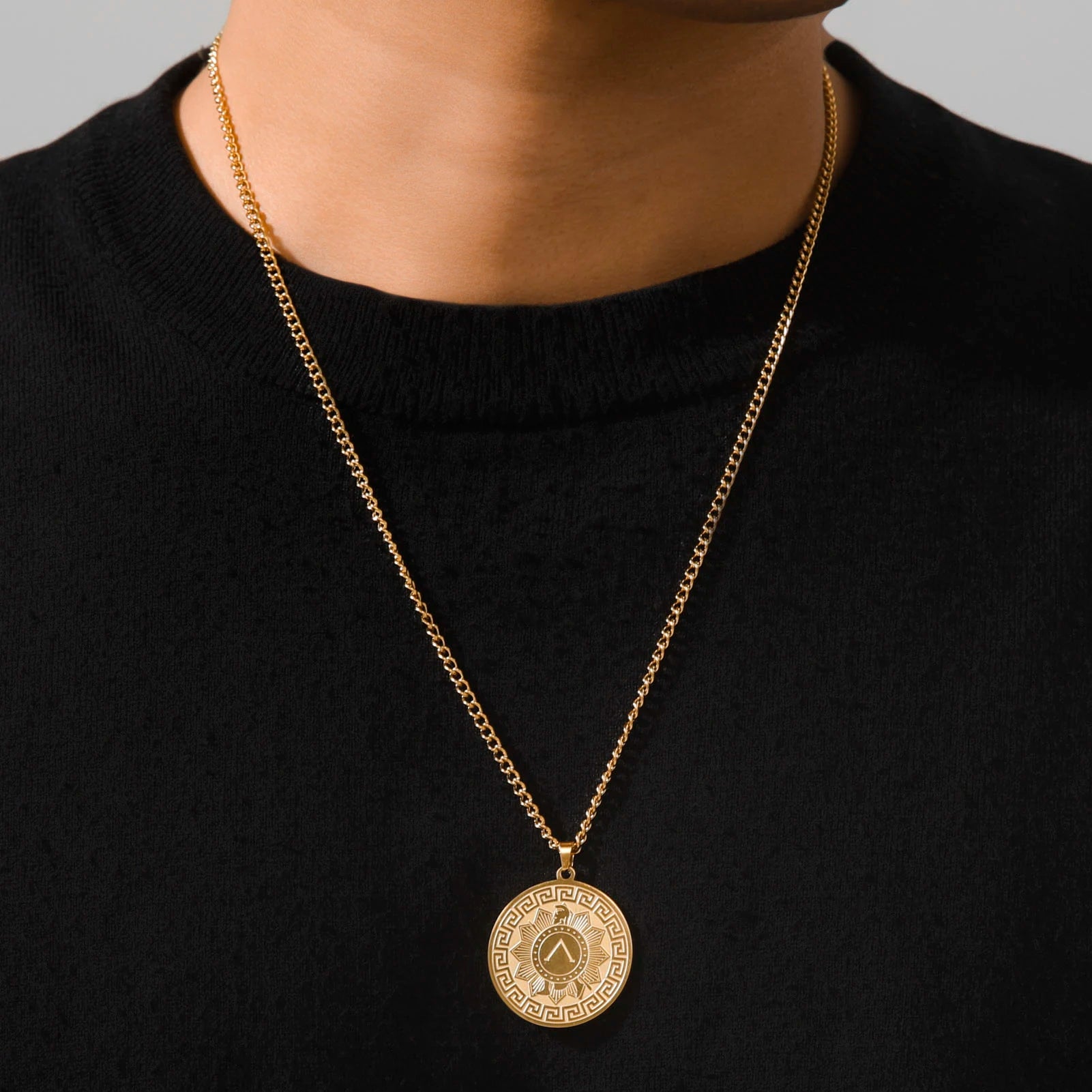 Nouveau collier pour homme soldat romain bouclier rond pendentif personnages guerriers spartiates colliers bijoux accessoires cadeau d'anniversaire