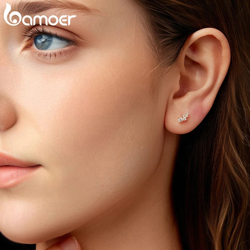 BAMOER 925 Sterling Silber Moissanit Crawler Ohrstecker Geometrische Ohrringe für Damen Sternbild Schmuck Geburtstagsgeschenk