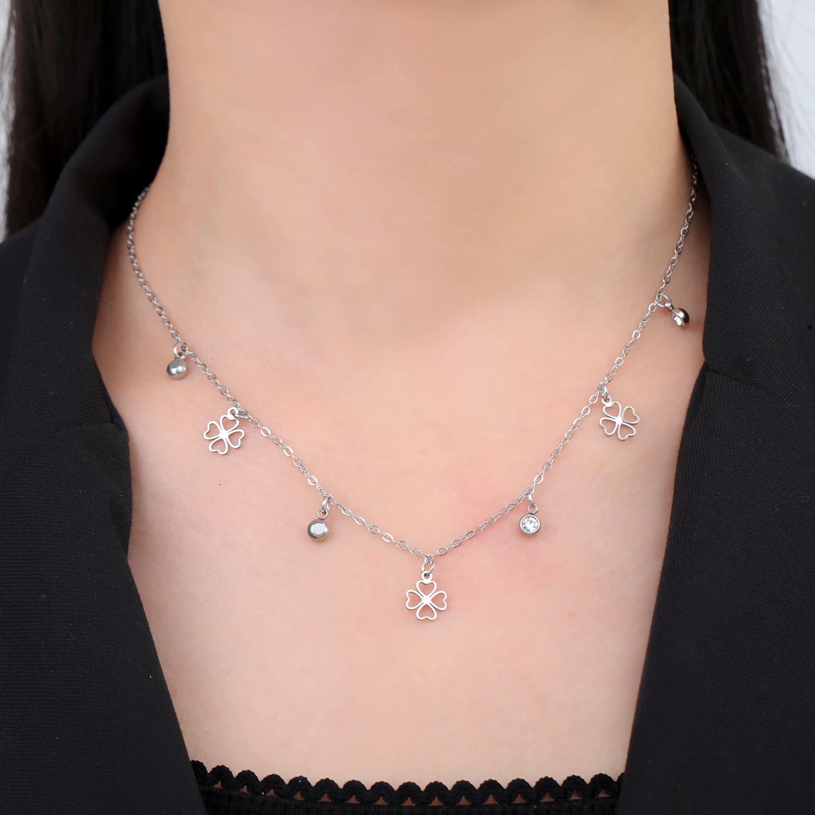 Dreamtimes Four-Leaf Clover Flower Necklace Women Zircon Chain Links Stainless Steel Jewelry Lucky Amulet Girl Birthday Gift