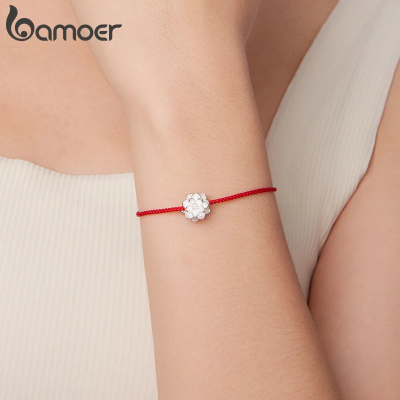 Bamoer Lotus-Armband aus 925er Sterlingsilber, zierliches, weißgoldplattiertes Armband aus roter, geknoteter Baumwollkette für Damen und Teenager-Mädchen