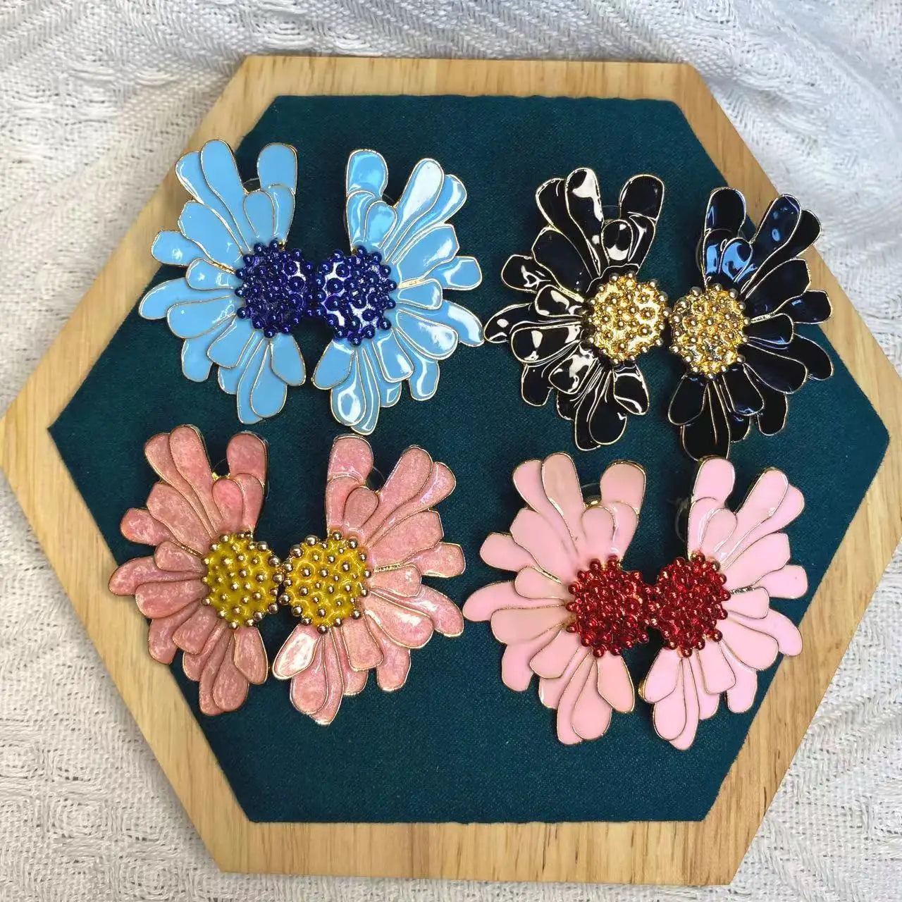 Personality Irregular Dasiy Flower Earrings for Woman Party Casual