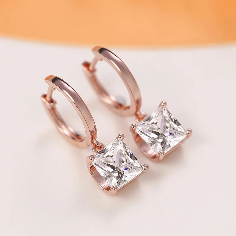 2024 Korean New Simple Geometry Earrings Fashion Temperament Sweet Diamonds Earrings Female Jewelry Earrings for Women