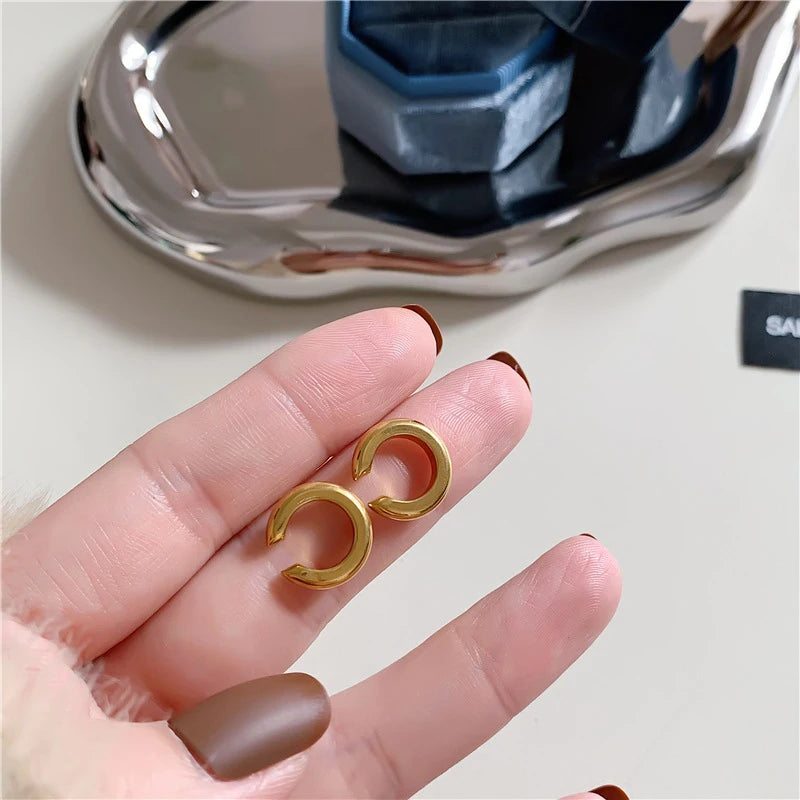 2 Stück Ohrmanschetten-Wickelohrringe aus Edelstahl, nicht durchbohrte Knorpelohrringe, Ohrmanschetten, hochwertiger Schmuck für Frauen